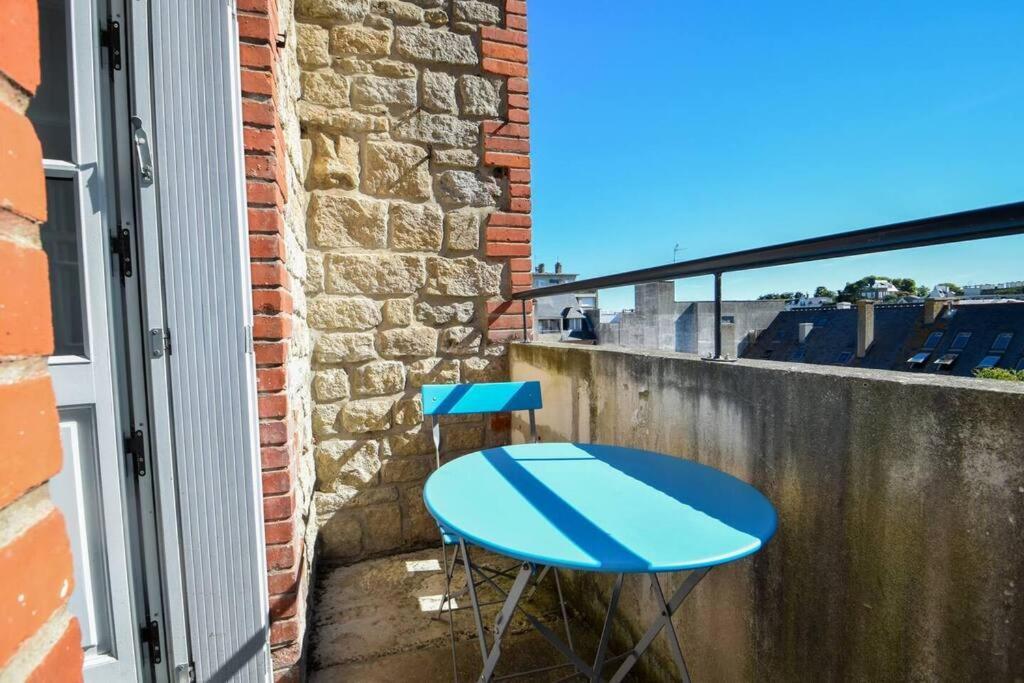 Le Moringa, A 2 Min De La Plage, Hyper Centre, Vue Mer De La Fenetre Dinard Exterior foto
